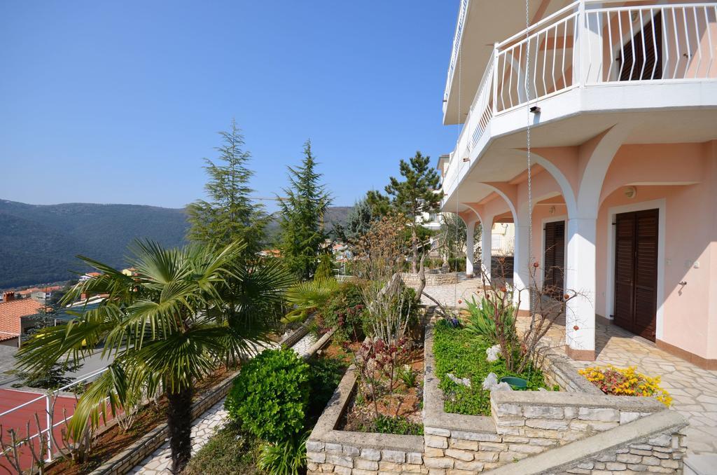 Apartments Slavica Rabac Ngoại thất bức ảnh