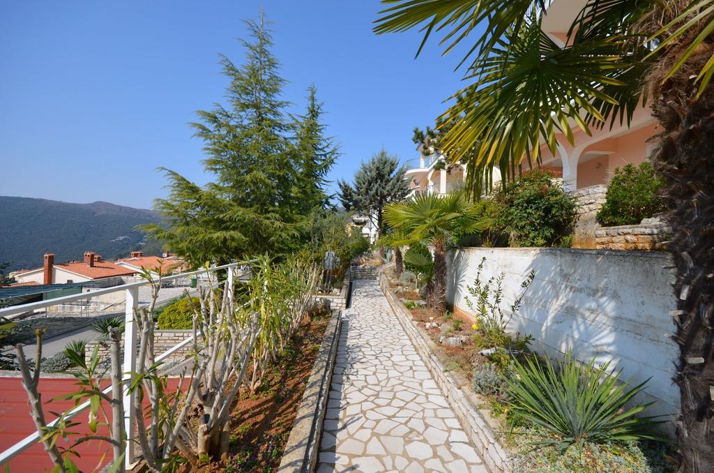 Apartments Slavica Rabac Ngoại thất bức ảnh