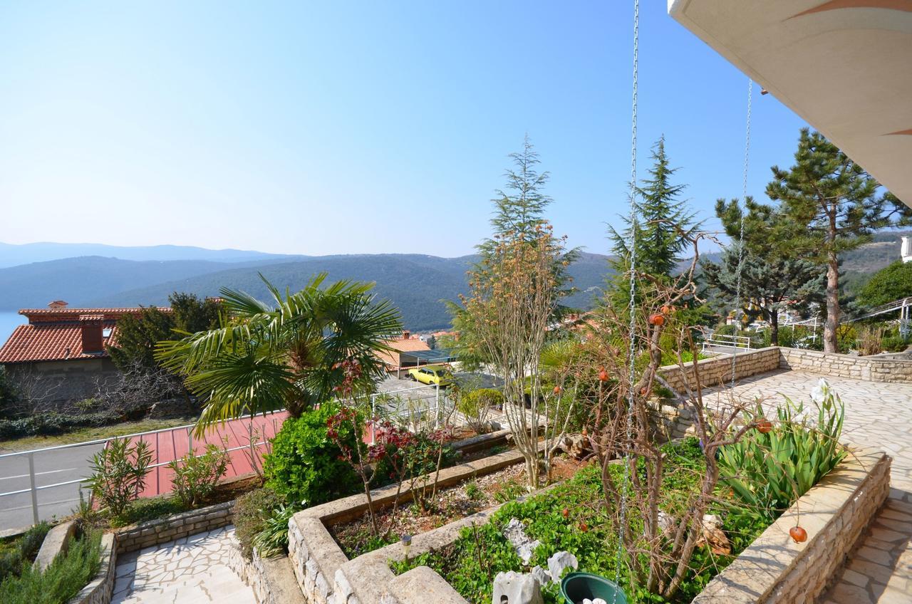 Apartments Slavica Rabac Ngoại thất bức ảnh