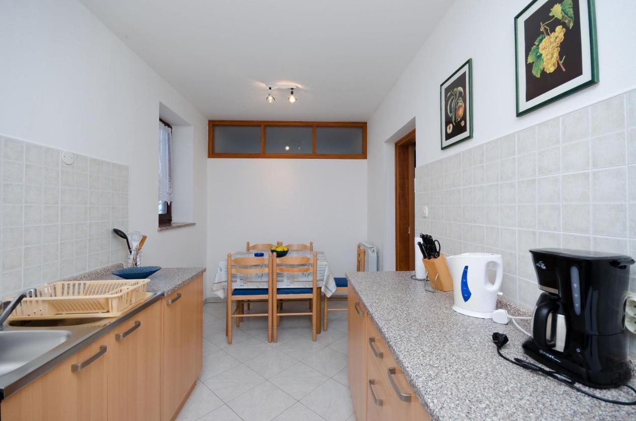 Apartments Slavica Rabac Ngoại thất bức ảnh