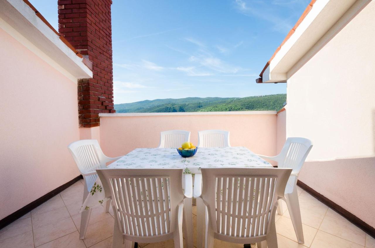 Apartments Slavica Rabac Ngoại thất bức ảnh